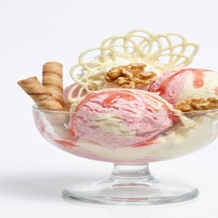 Ice-cream sundae-Aug/26/39/088