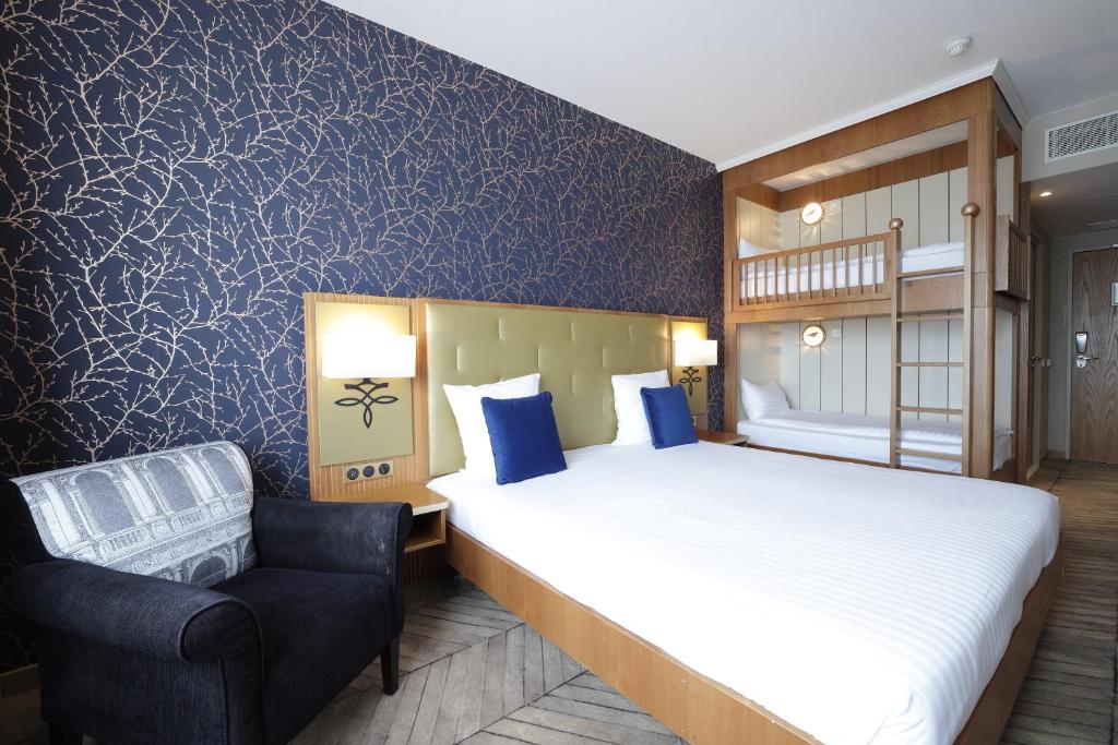 Dream castle Hotel Near disneyland Paris, France